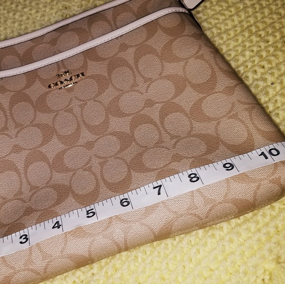Authentic Coach Purse - Picture 3 of 6